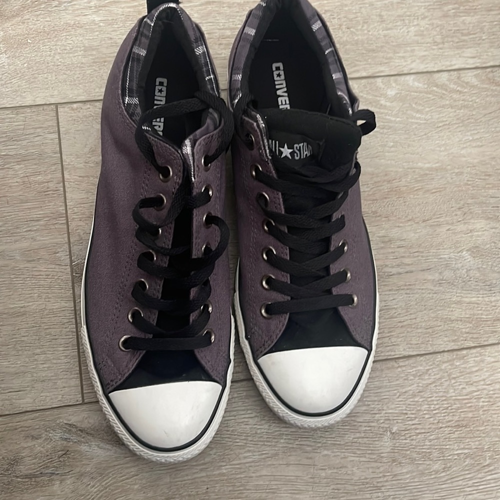 Converse sneakers, men’s size 10 1/2